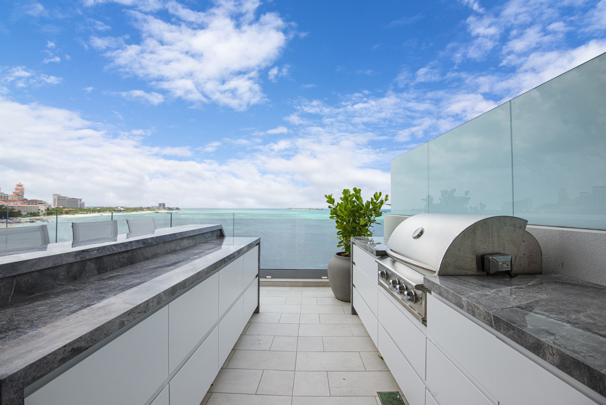 Outdoor Kitchen